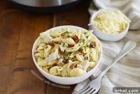 Creamy Instant Pot Chicken Bacon Ranch Pasta
