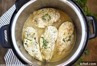 Quick and Delicious Instant Pot Chicken and Gravy