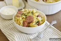 Instant Pot Cabbage Noodle Comfort