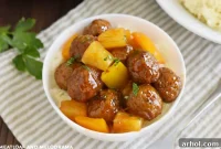 Instant Pot Glazed Sweet and Sour Meatballs