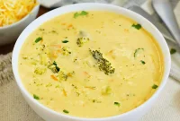 Velvety Instant Pot Broccoli Cheddar Soup