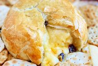 Fırında Reçelli Brie Milföy