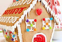 Throw a Festive Gingerbread House Party