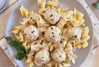 Creamy Slow Cooker Swedish Meatballs