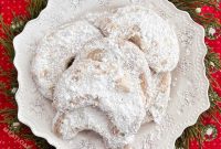 Effortless Crescent Cookie Delights
