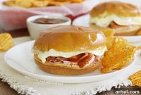 Gooey Baked Ham and Cheese Sliders