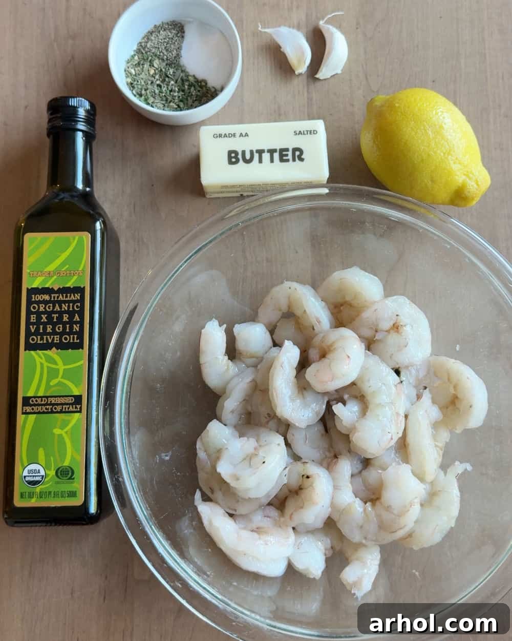 raw shrimp, olive oil, butter, garlic, lemon, spices.
