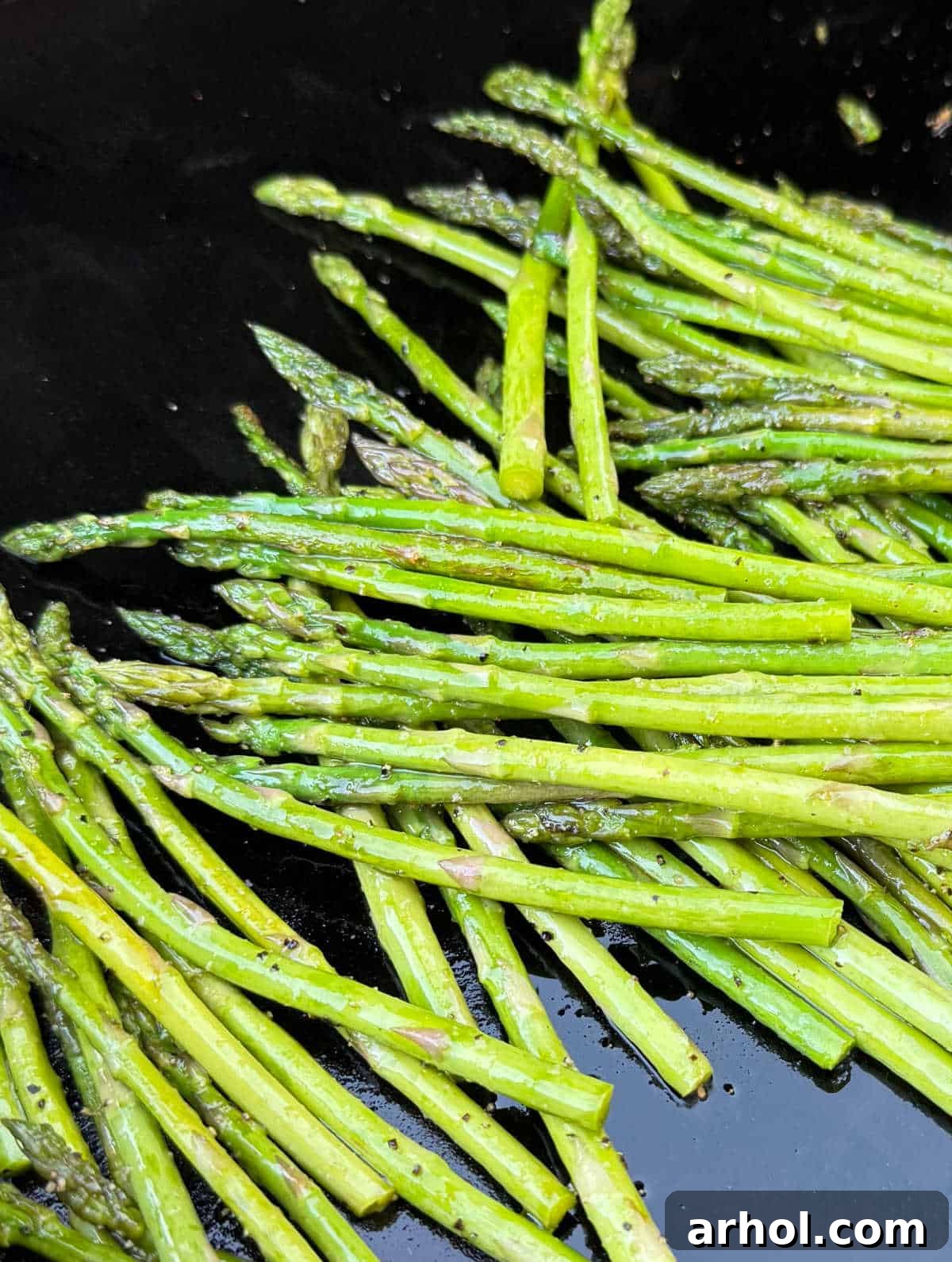 grilled asparagus spears on the Blackstone.