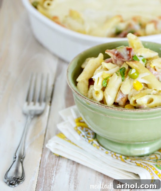 bowl of ham and pasta