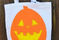 Frightfully Easy No-Sew Halloween Bag
