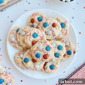 plate of 4th of July cookies.
