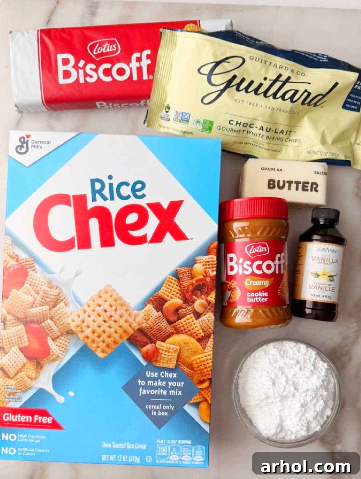 rice chex, Biscoff, white chocolate, butter, cookie butter, vanilla, sugar.